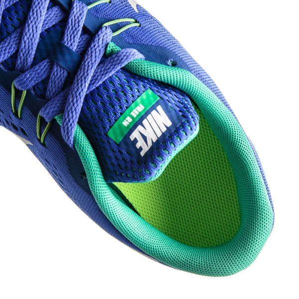 Nike Free RN Grade School Running Shoe