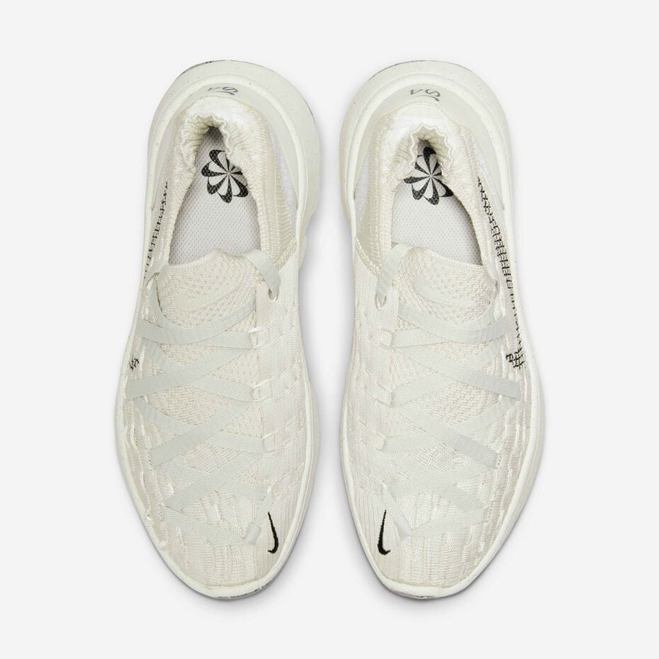 Nike Space Hippie 04