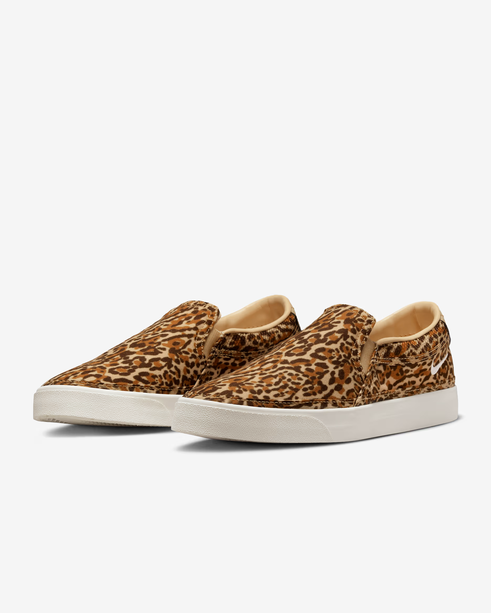 Nike Court Legacy Slip-On Platform