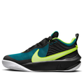 Nike Team Hustle D 10 Grade School Basketball Shoe
