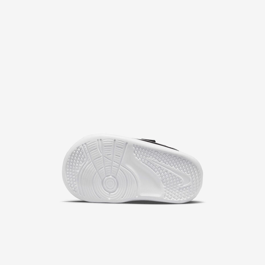 Nike Omni Multi-Court Toddler's Shoes