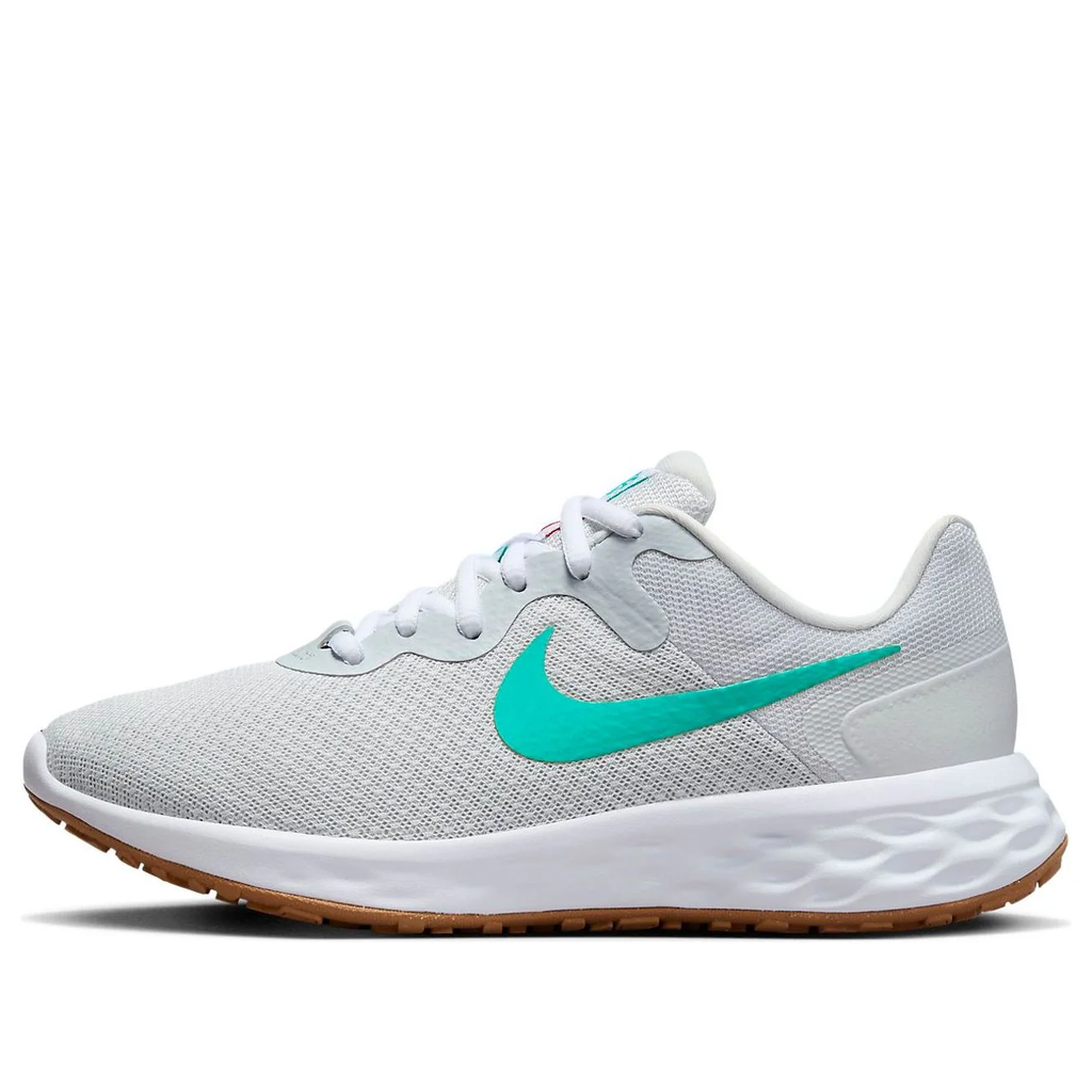 Nike Revolution 6