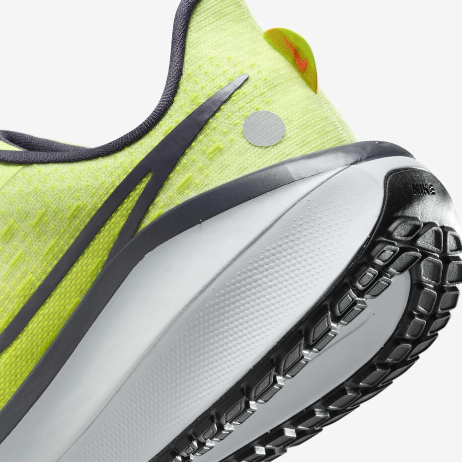 Nike Vomero 17