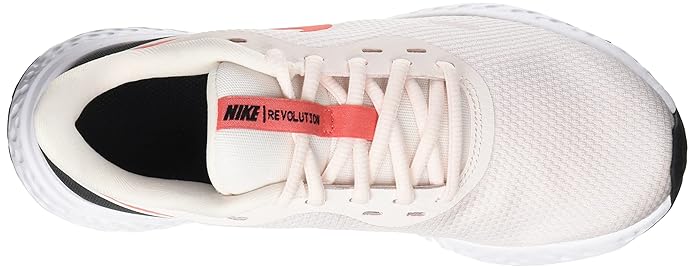 Nike Revolution 5