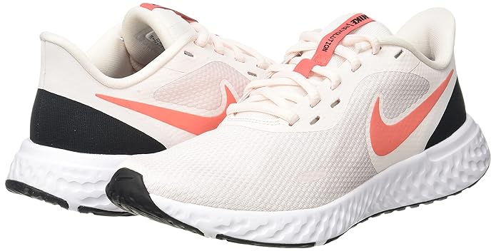 Nike Revolution 5