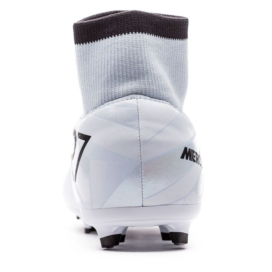 Nike Junior Mercurial Victory VI CR7 Dynamic Fit Firm-Ground Soccer Cleat