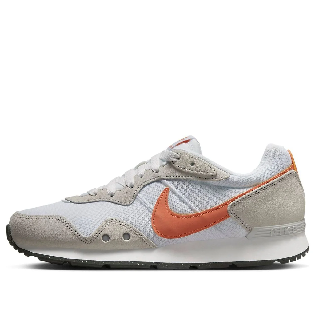Nike Venture Runner