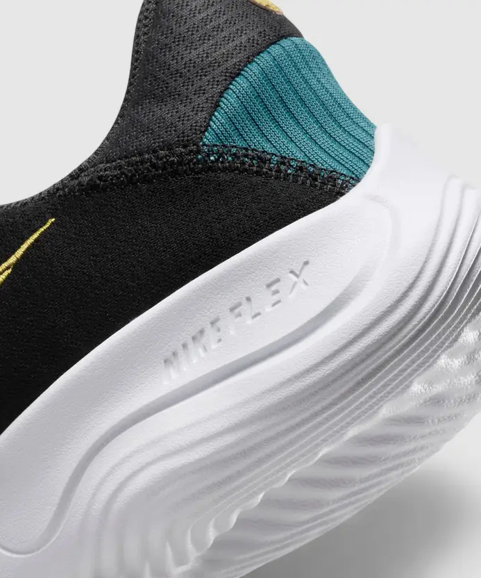 Nike Flex Experience Run 11