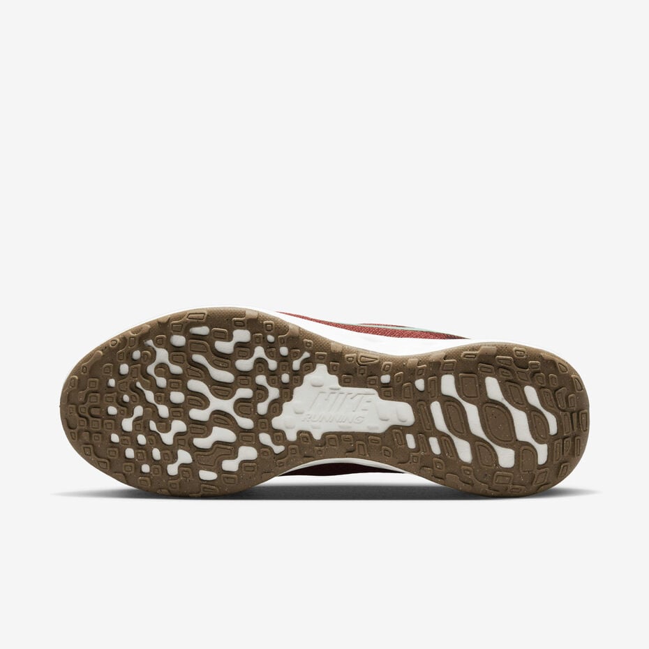 Nike Revolution 6