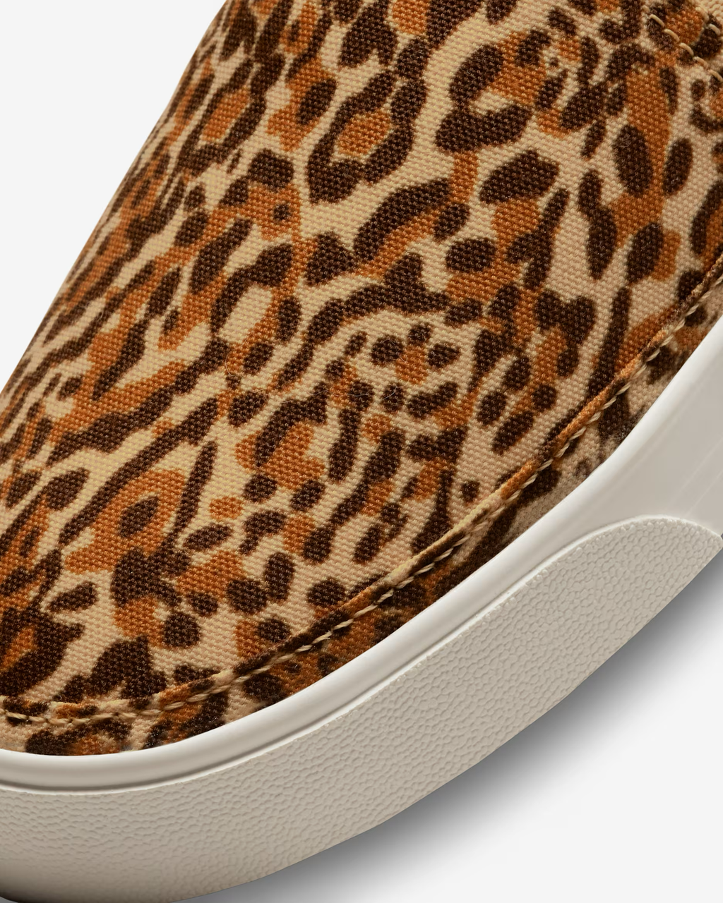Nike Court Legacy Slip-On Platform