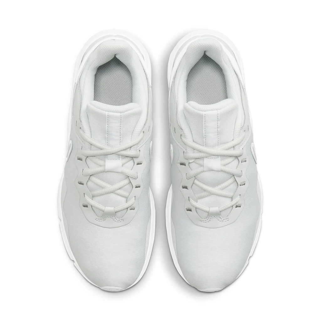 Nike Legend Essential 2