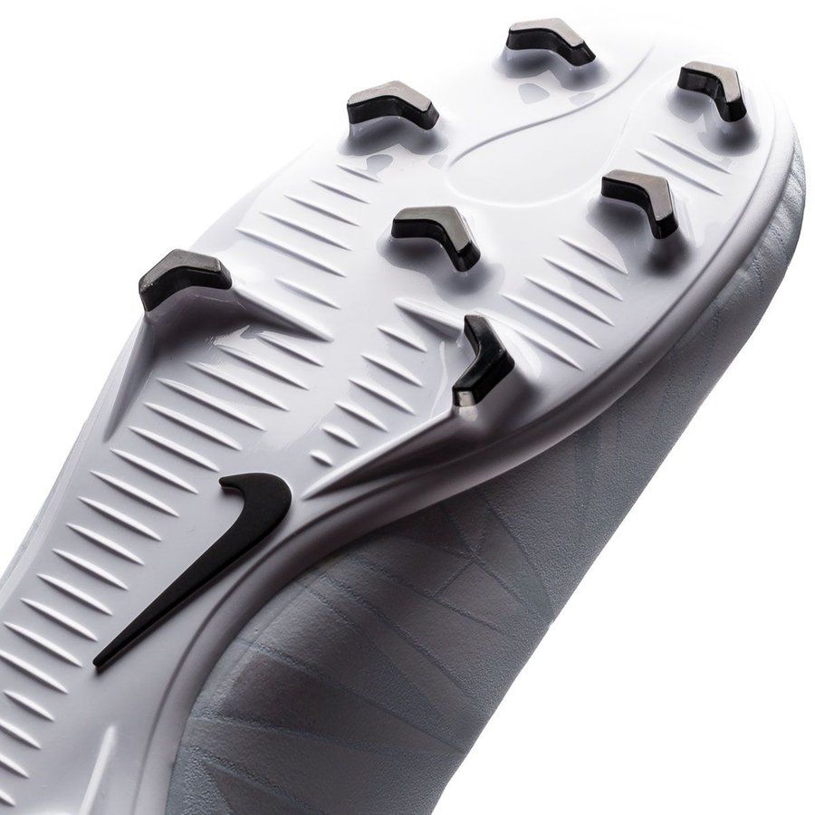 Nike Junior Mercurial Victory VI CR7 Dynamic Fit Firm-Ground Soccer Cleat