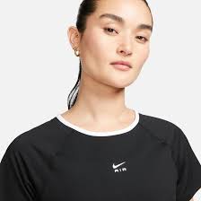 Nike Women's Dri-FIT Air Short-Sleeve T-Shirt