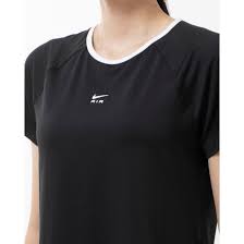 Nike Women's Dri-FIT Air Short-Sleeve T-Shirt