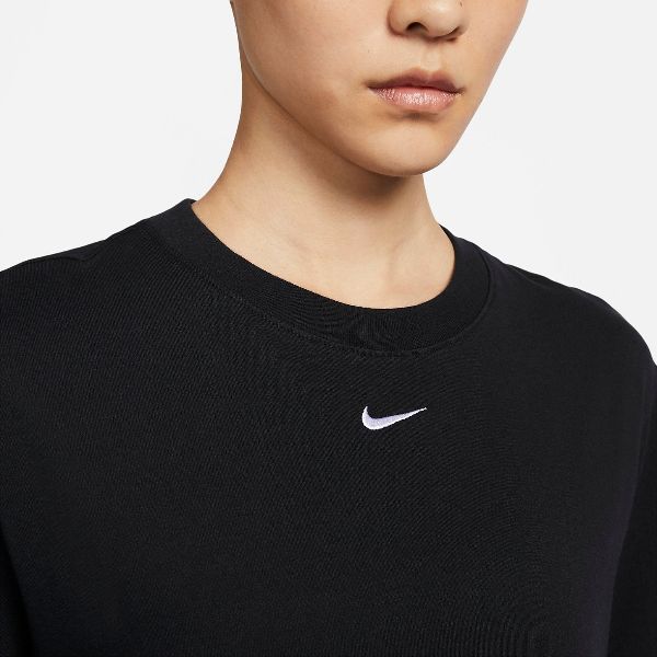 Nike Sportswear Essential Short-Sleeve T-Shirt Dress