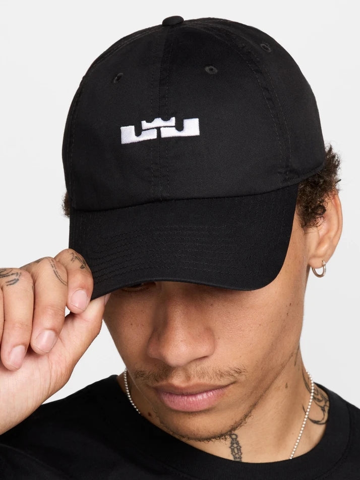 Nike Lebron U NK Dri-FIT Club Cap U CB Crwn