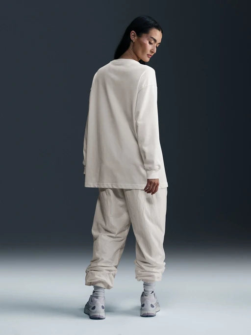 Nike Sportswear Essential Oversized Long-Sleeve T-Shirt