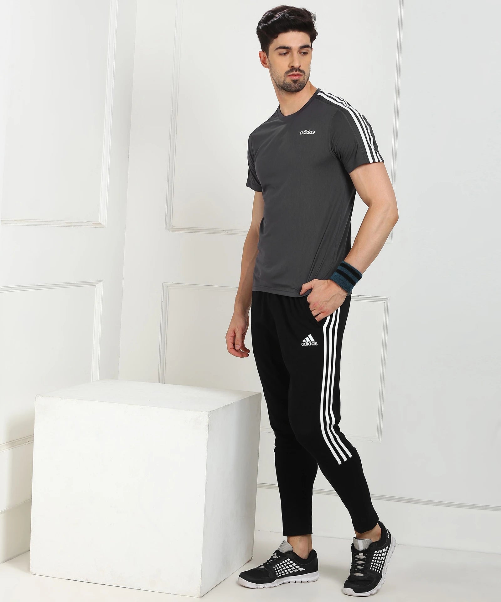 Adidas Solid Plain T-Shirt Grey
