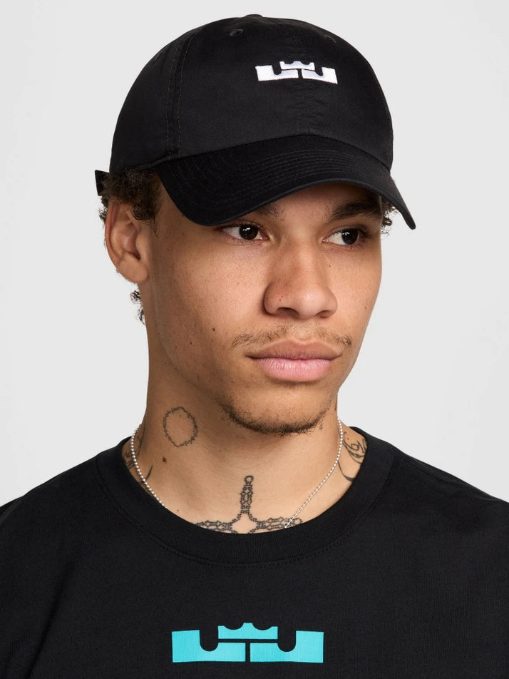 Nike Lebron U NK Dri-FIT Club Cap U CB Crwn