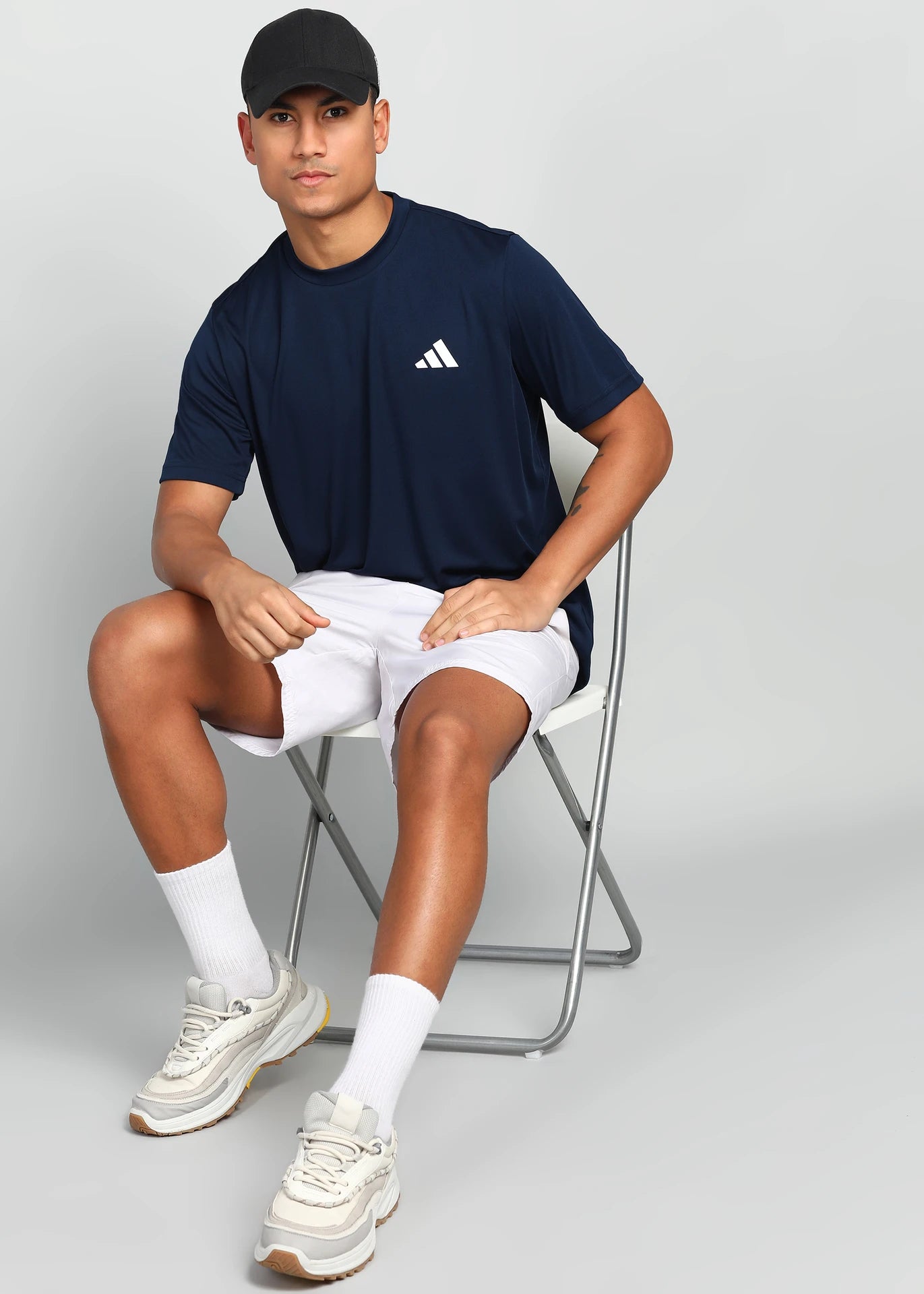 Adidas Men's Crew Neck Short Sleeves Logo Print T-Shirt