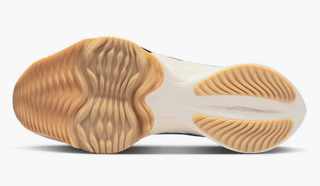 Nike Air Zoom Tempo Next% Flyknit