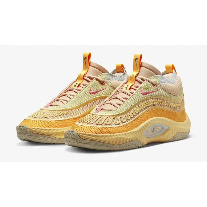 Nike Cosmic Unity 3