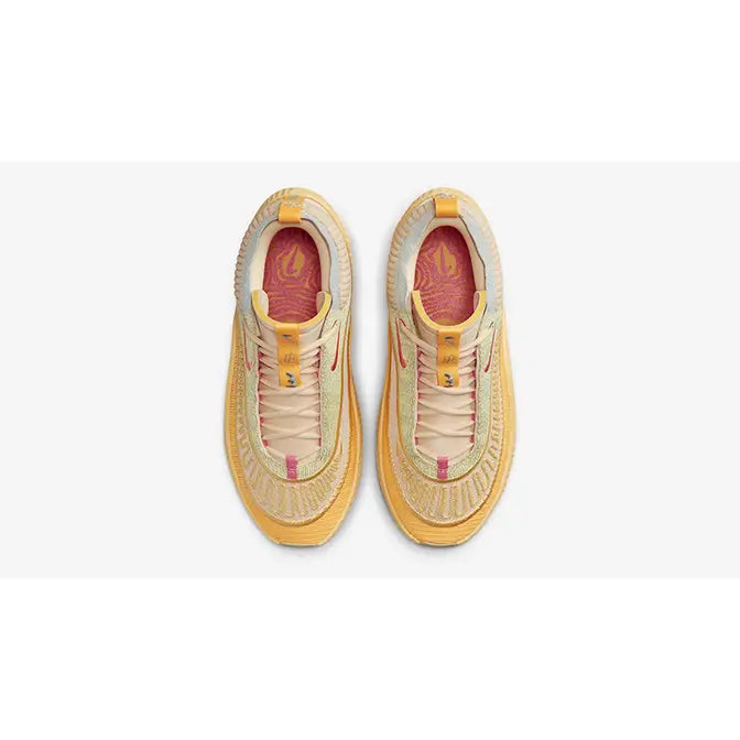 Nike Cosmic Unity 3
