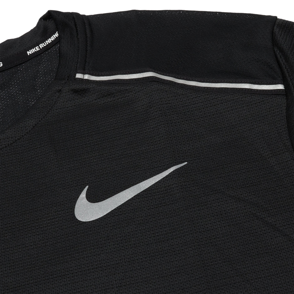 Nike Men's Dri-FIT Miler Short-Sleeve Running Top