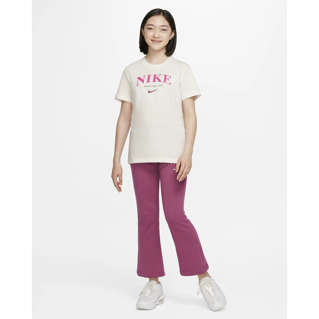 Nike Sportswear Girls' Trend Boyfriend Fit T-Shirt