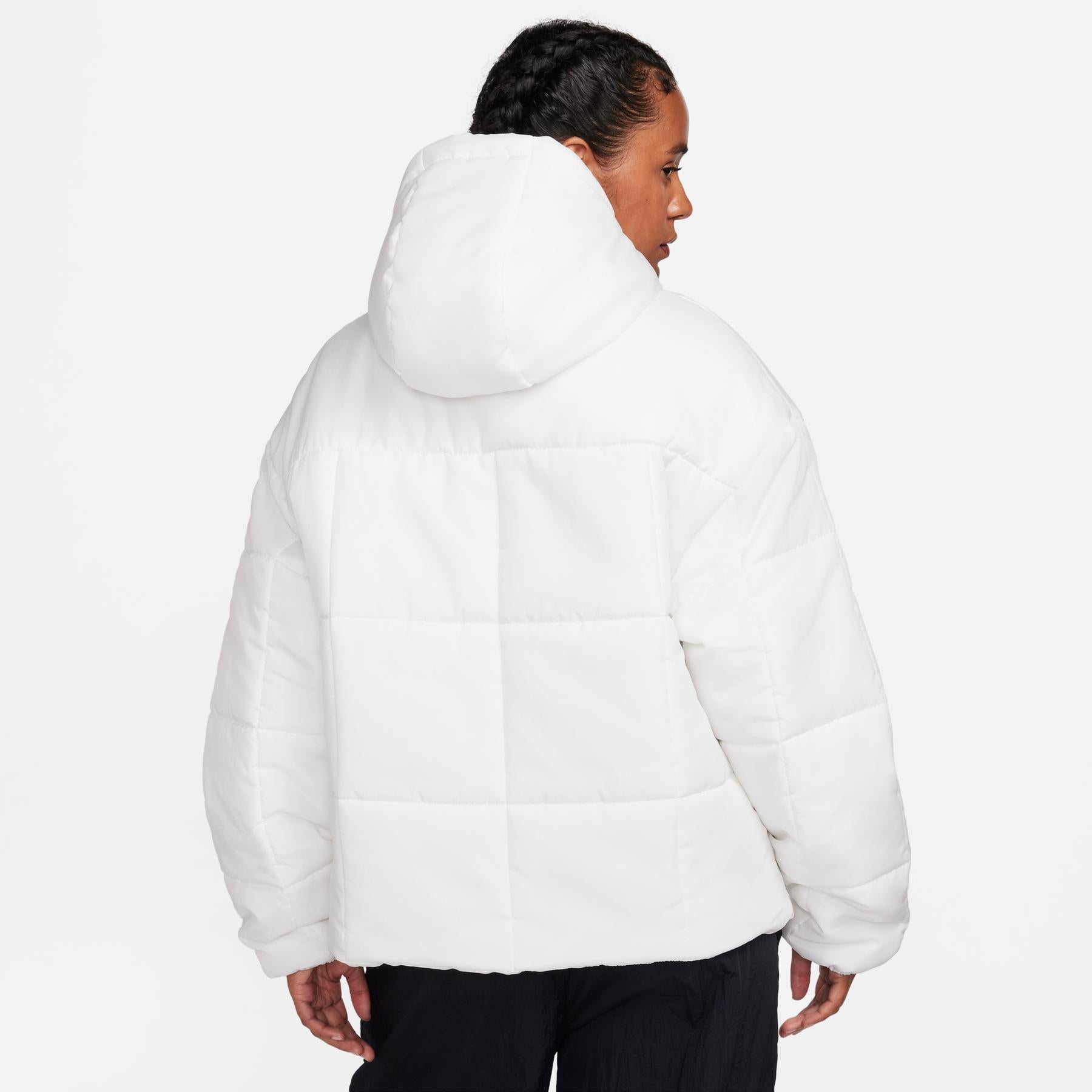 Nike Sportswear Women's Essential Classic Therma Puffer Jacket