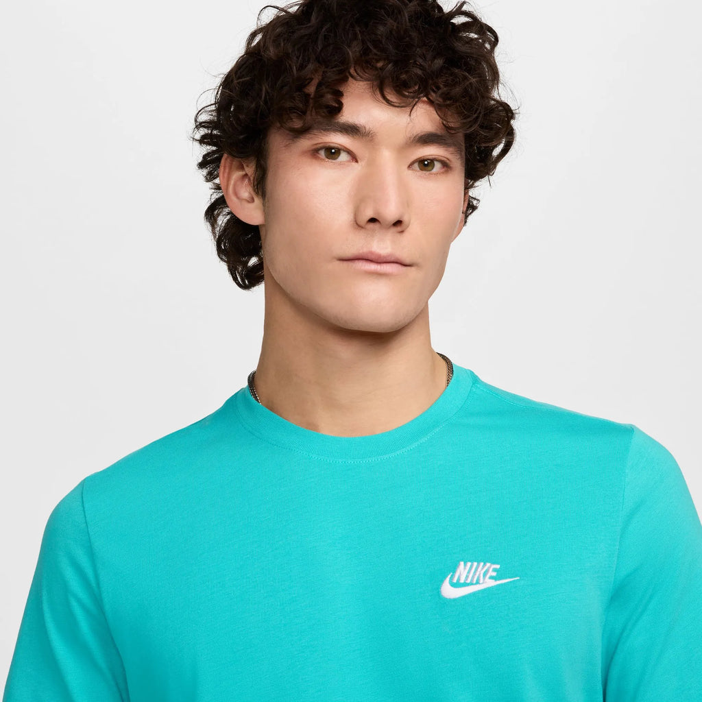 Nike Sportswear Club Tee