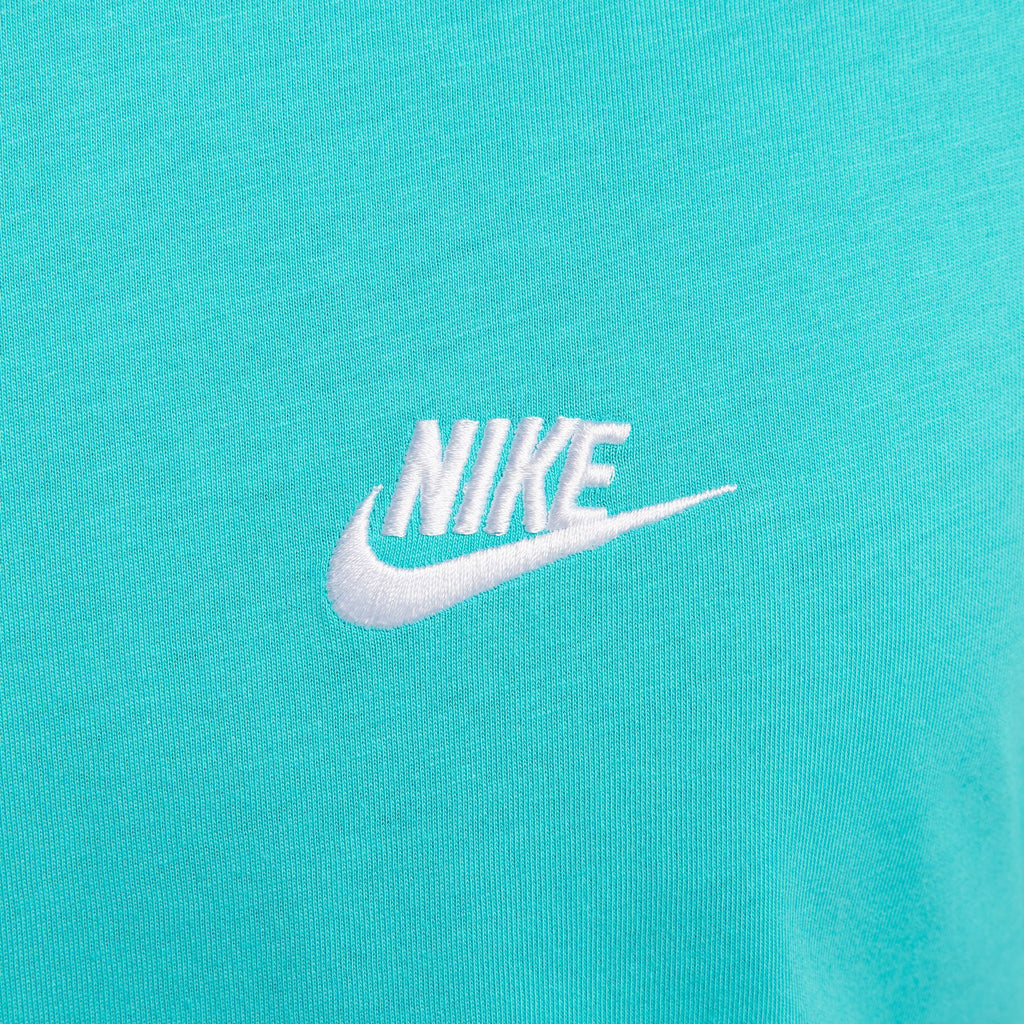 Nike Sportswear Club Tee