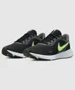 Nike Revolution 5