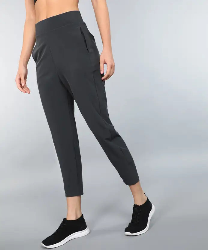 Nike Dri-FIT Bliss Mid-Rise Victory Pants