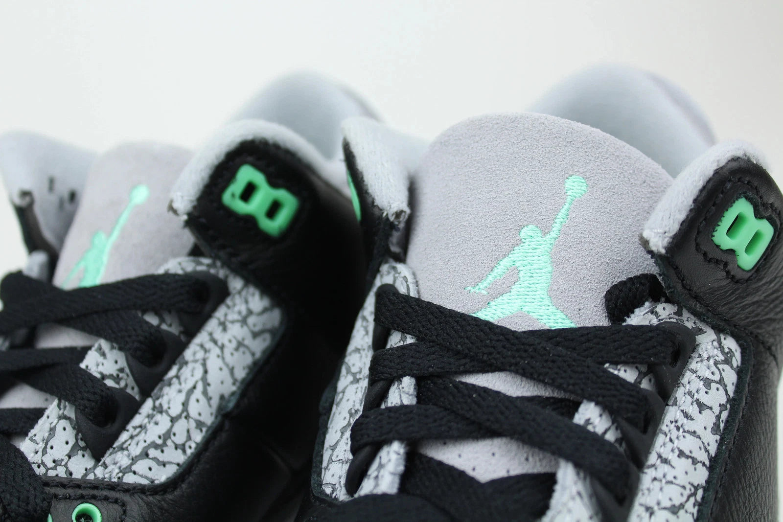 Nike Air Jordan 3 Retro