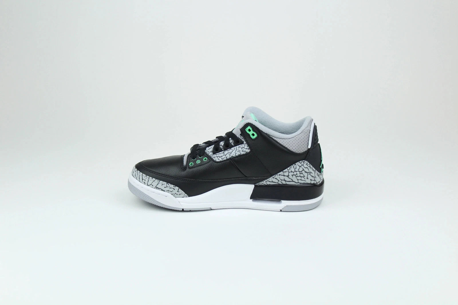 Nike Air Jordan 3 Retro