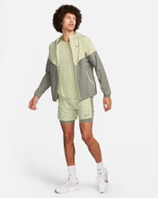 Nike Men's Lightweight Windrunner Jacket