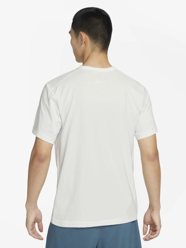 Nike Dri-FIT UV Hyverse Short-sleeve Dye