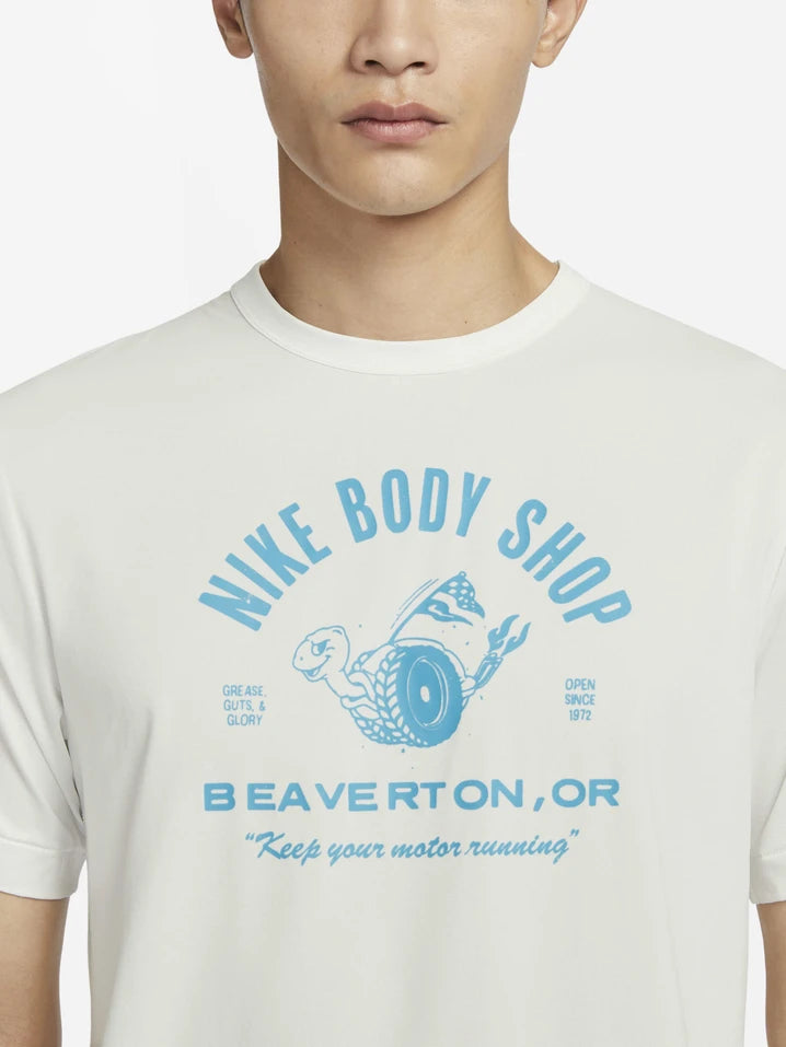 Nike Dri-FIT UV Hyverse Short-sleeve Dye